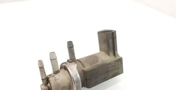 Audi A6 S6 C5 4B Turbo solenoid valve 059906627C 01T289 72290321