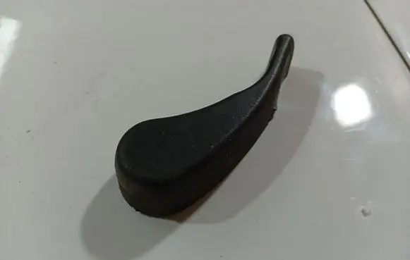 Dacia Logan I Engine bonnet (hood) release handle 432983