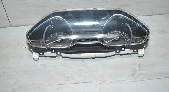 Speedometer (instrument cluster)