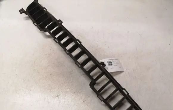 Front bumper lower grill
