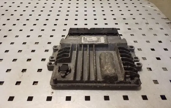 Opel Antara Engine control unit/module 25189813 28359587 25184894