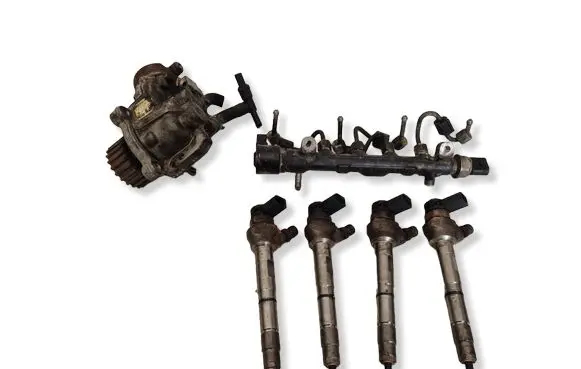 Volkswagen Touran III Fuel injection high pressure pump 0445010537 04L130755D 0445110469