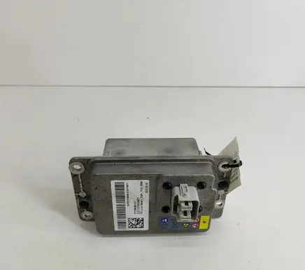 Tesla Model Y Hybrid / electric car battery 159848600F