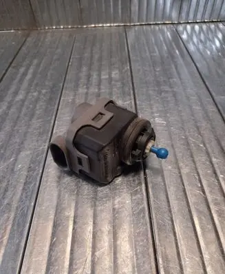 Nissan Primera Headlight level adjustment motor 7700420737