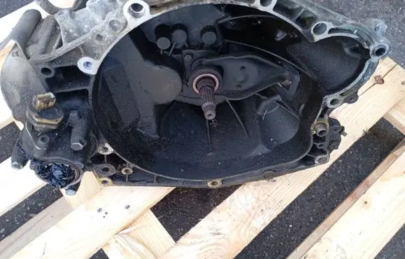 Peugeot 206 CC Manual 5 speed gearbox 20DM16