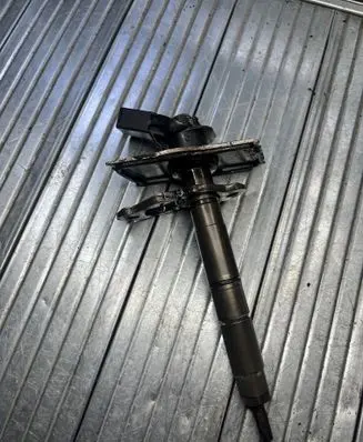Audi A6 S6 C6 4F Fuel injector 059130277AJ