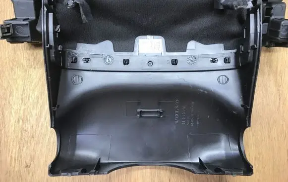 Steering wheel column trim