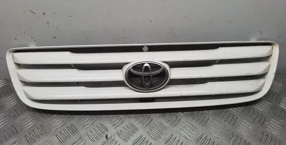 Toyota Avensis T220 Front bumper upper radiator grill 5310144010