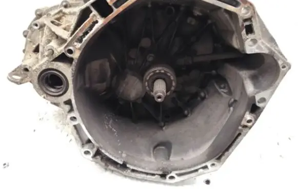 Nissan Juke I F15 Manual 6 speed gearbox