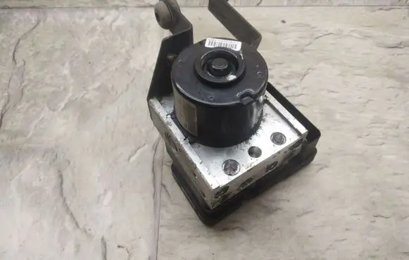 Ford Focus C-MAX ABS Pump 3M512M110JA