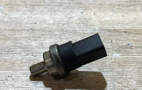 Coolant temperature sensor
