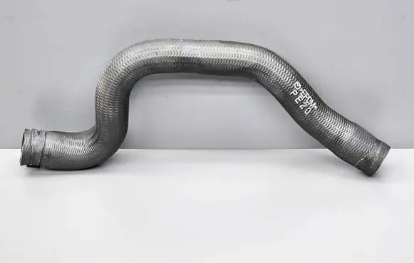 Mazda 3 III Engine coolant pipe/hose