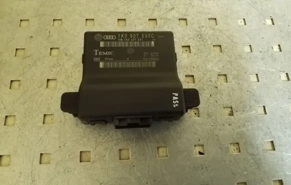 Volkswagen Touran I Other control units/modules 1K0907530C