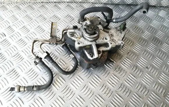 Volvo V50 Fuel injection high pressure pump 8692521 0445010111 0928400573