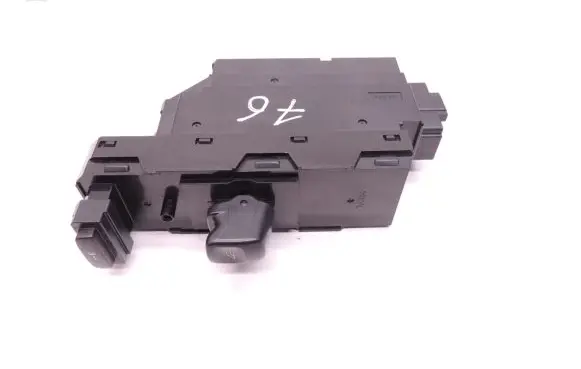 Volvo S60 Electric window control switch 30658147 D76
