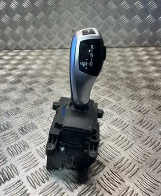 BMW 5 F10 F11 Gear shifter/selector 9251188
