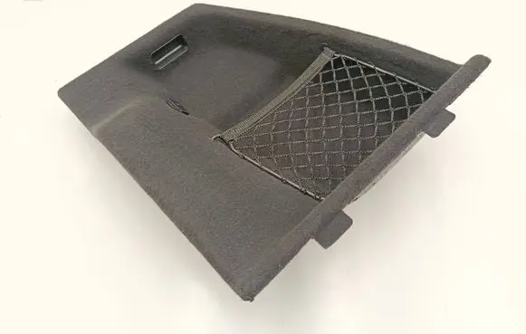 Trunk/boot lower side trim panel