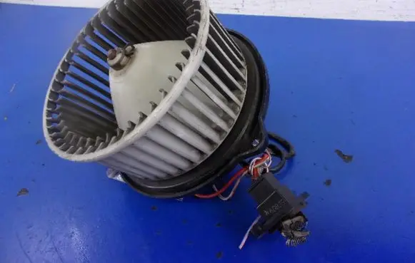 Suzuki Swift Cultus Heater fan/blower