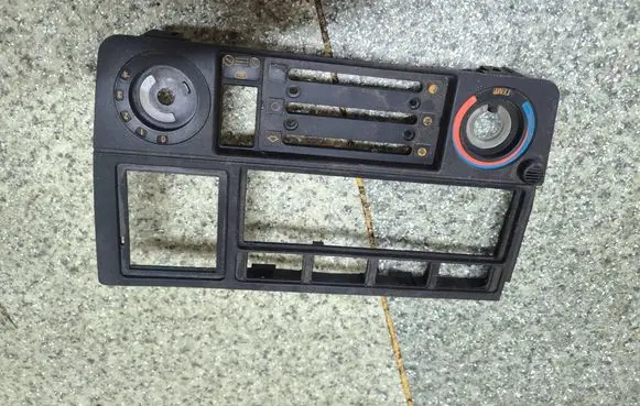 BMW 3 E30 Climate control/heater control trim 13148332493