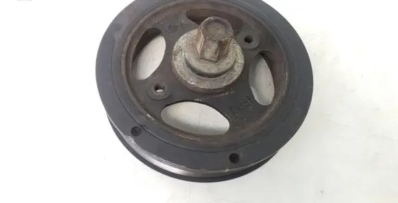 Toyota Avensis T250 Crankshaft pulley 134080R011