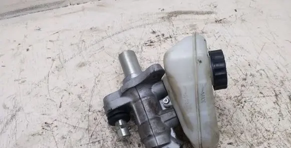 Mercedes-Benz S W221 Master brake cylinder A2214300002