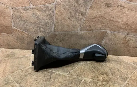 BMW 2 F46 Gear lever shifter trim leather/knob 