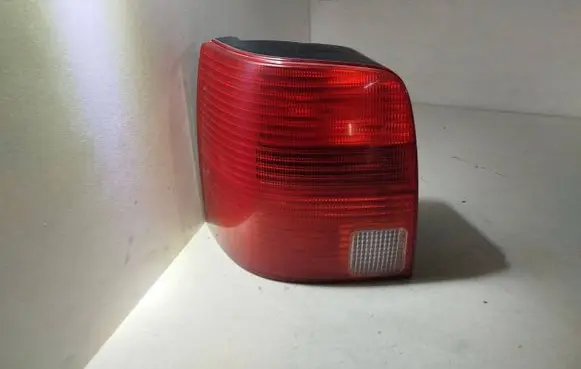 Volkswagen PASSAT B5 Rear/tail lights 02102124