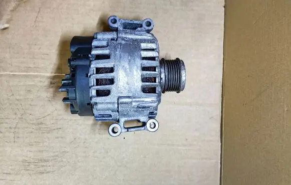 Volkswagen Golf VIII Generator/alternator part 06K903015D 321029574 2740495