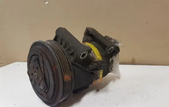 Nissan Almera N16 Air conditioning (A/C) compressor (pump) 2J552 926009F510