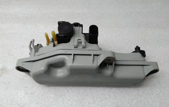 Vacuum air tank