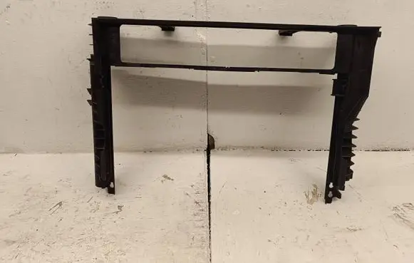 BMW 5 E60 E61 Radiator support slam panel bracket 778744306