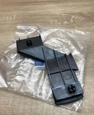 Mercedes-Benz Sprinter W901 W902 W903 W904 Rear bumper mounting bracket A9018800314 9018850214