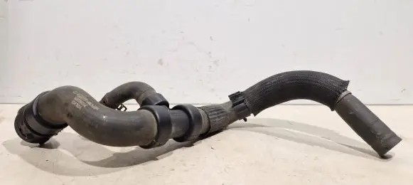 Volvo V70 Engine coolant pipe/hose 31368209