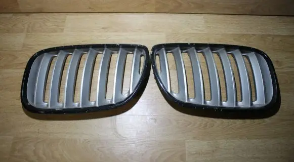 BMW X5 E53 Front bumper upper radiator grill