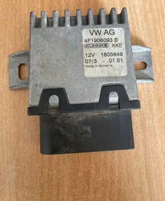 Audi A6 S6 C6 4F Fuel injection pump control unit/module 4F1906093 4F1906093B