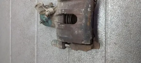 Mazda 3 I Rear brake caliper