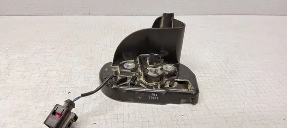 Volkswagen Caddy Sliding door lock 2K0843604 7H0843604 1J0973703