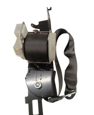 Subaru Outback (BS) Rear seatbelt