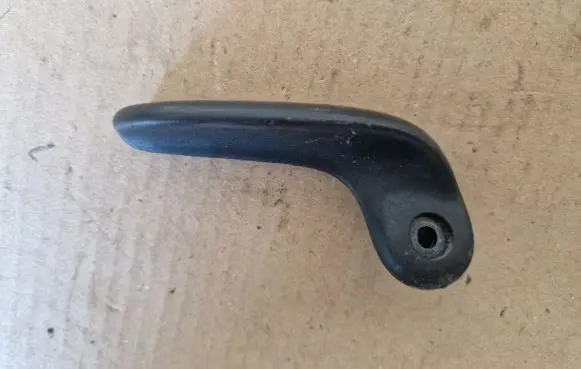 Volkswagen PASSAT B4 Seat adjustment knob 1H0881253