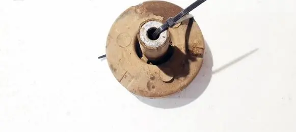 Engine mount bracket