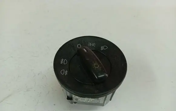 Skoda Octavia Mk2 (1Z) Light switch 1Z0941431G