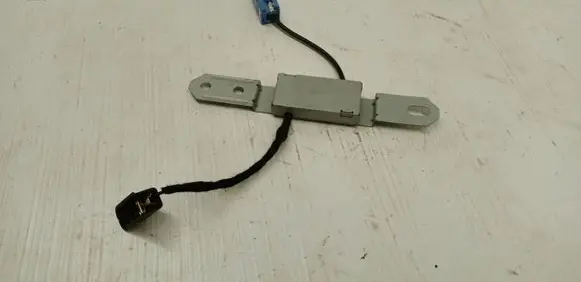 Mazda CX-3 Aerial antenna amplifier DD1V669N0A K5006