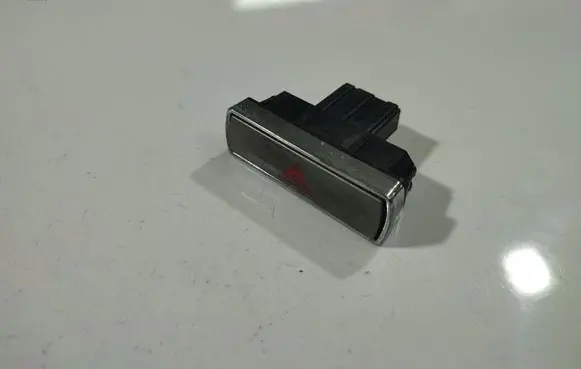 Ford S-MAX Hazard light switch 6M2T134350AA