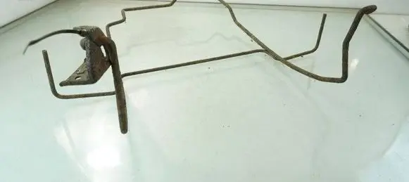 Renault Trafic II (X83) Spare wheel section trim 