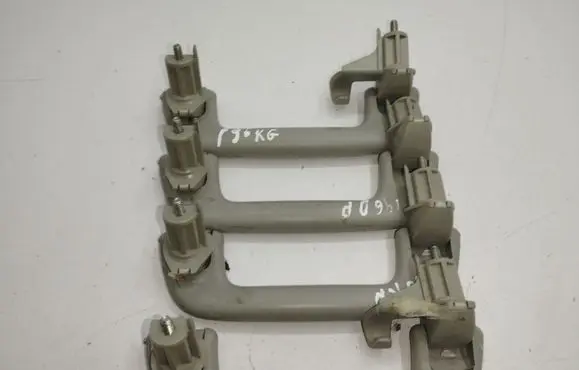 Toyota Corolla Verso AR10 A set of handles for the ceiling 