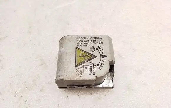 BMW X5 E53 Headlight ballast module Xenon 5DD00831950