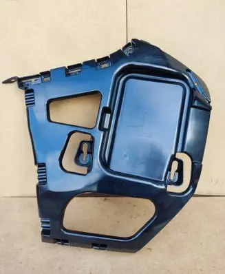 BMW 2 F22 F23 Bumper support mounting bracket corner 7285533 51127285533