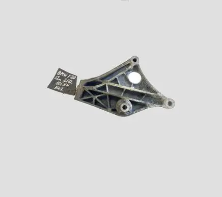 BMW 1 F20 F21 Engine mounting bracket 6788611 6857291