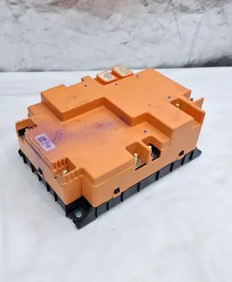 Chrysler Pacifica Hybrid / electric car battery EAPJ00051AB 1612200047A