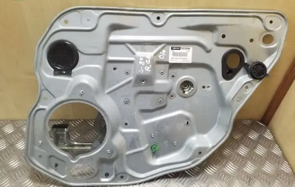Rear window lifting mechanism without motor